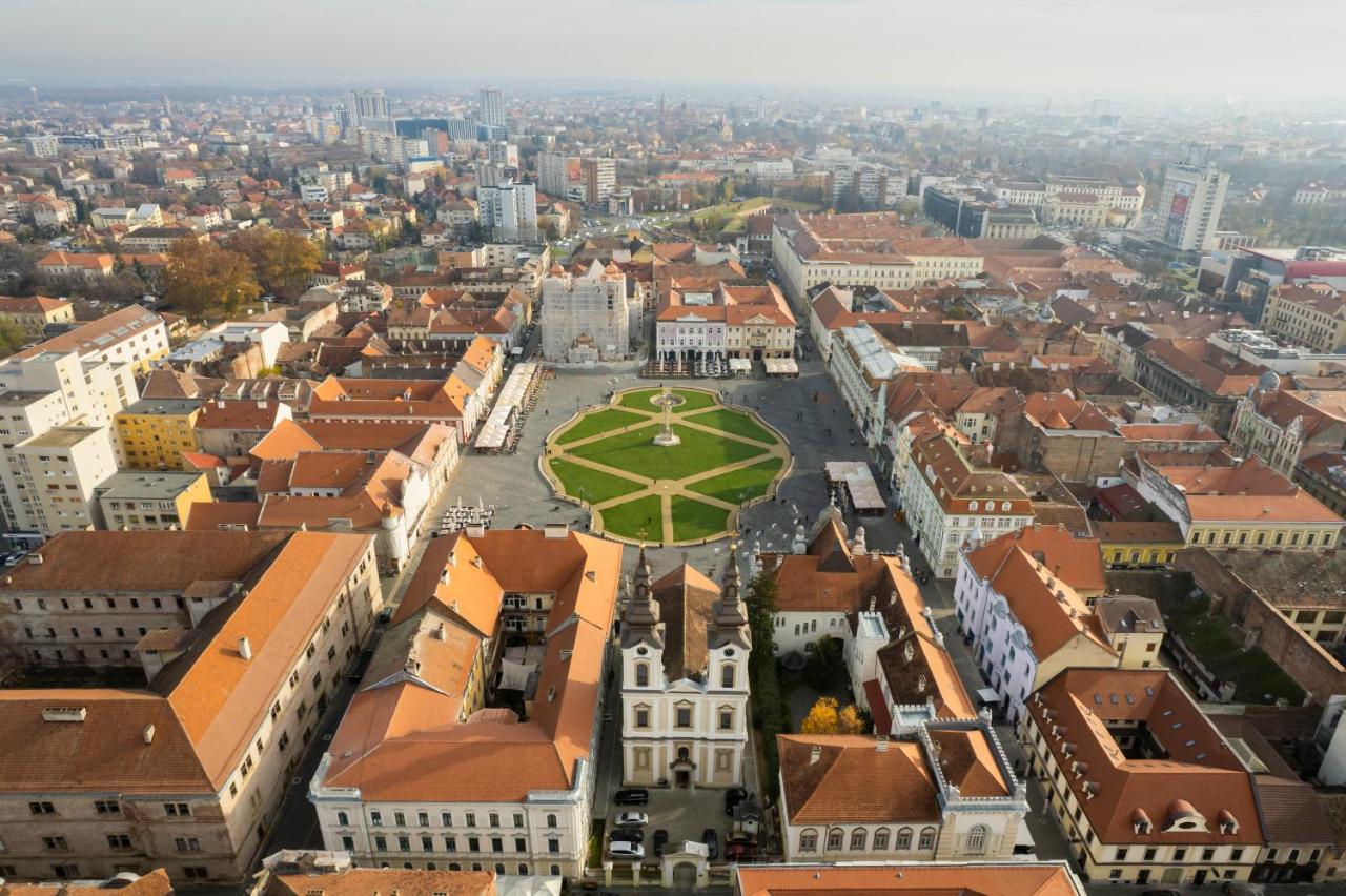 Cozy Apartment In The Historical City Center Temesvár Kültér fotó